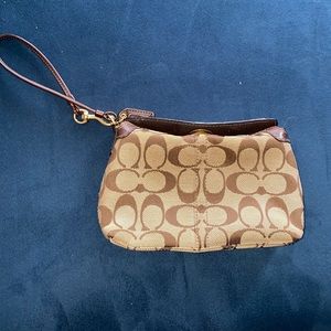 EUC Coach Wristlet
